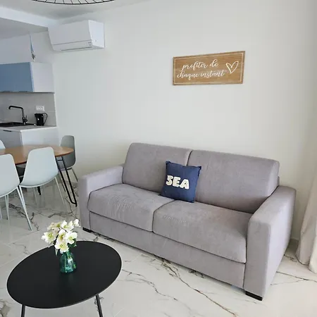 Chez Vicky, Superbe Avec Parking Prive Piscine Et Vue Exceptionnelle Ajaccio (Corsica)