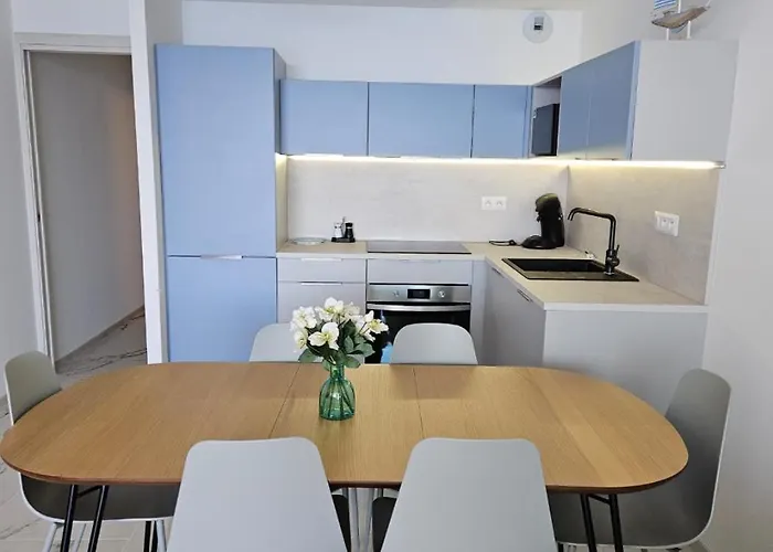 Chez Vicky, Superbe Avec Parking Prive Piscine Et Vue Exceptionnelle * 阿雅克肖