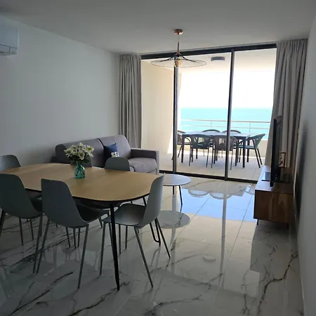 Chez Vicky, Superbe Avec Parking Privé Piscine Et Vue Exceptionnelle *