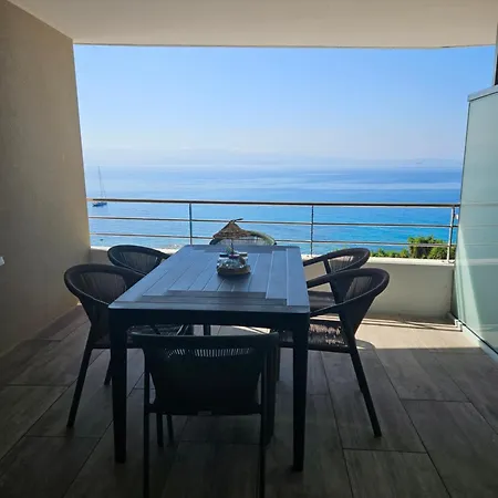 Chez Vicky, Superbe Avec Parking Privé Piscine Et Vue Exceptionnelle Apartamento